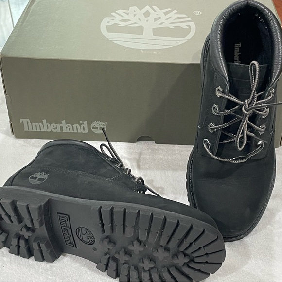 Timberland Nellie Black Waterproof Chukka Boots Sz 5.5 like new with box - Picture 9 of 10